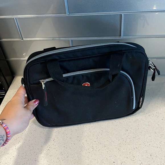 Swissgear  travel case - Picture 9 of 9